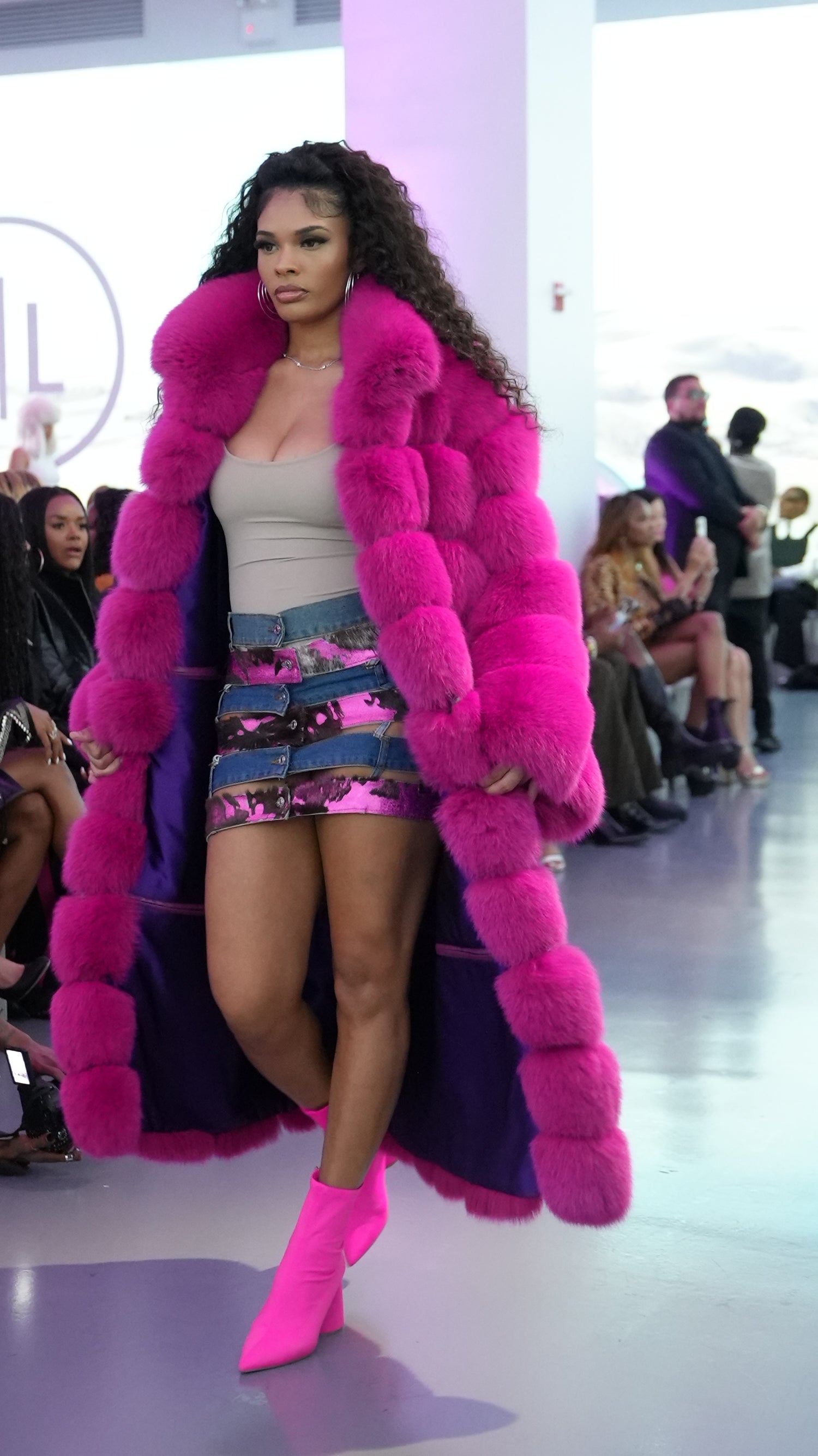FROM FASHION WEEK TO YOUR CLOSET SALE
